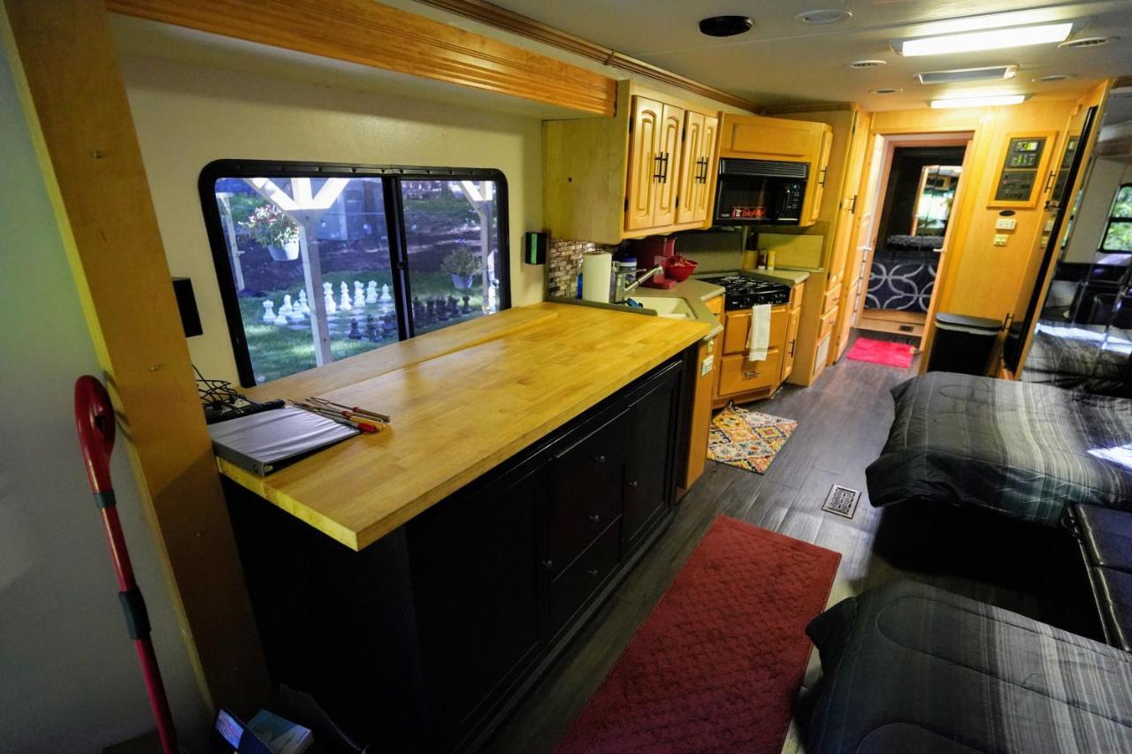 3E *Glamping At Treasure Lake* DuBois Bagian luar foto